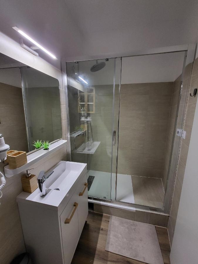 Cozy Old Town Apartments - Lipscani Bucarest Esterno foto